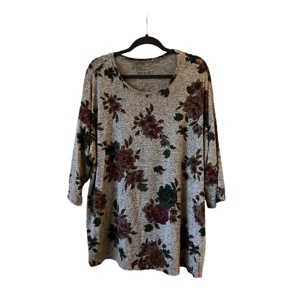 Torrid Super Soft Top with Flower Pattern.